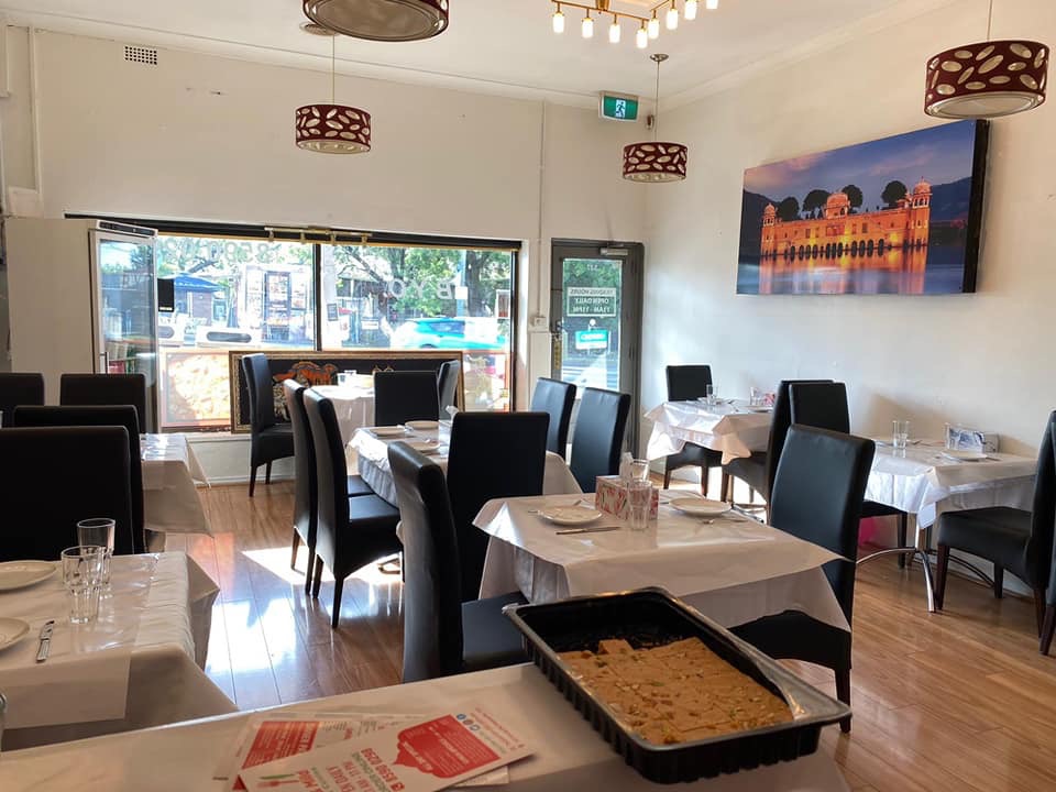 Hot and mild | restaurant | 537 Warrigal Rd, Ashwood VIC 3147, Australia | 0430373992 OR +61 430 373 992