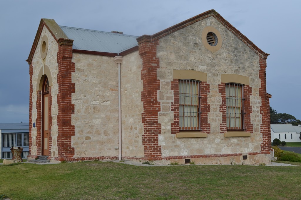 Old Customs House Nautical Museum | 1 Royal Circus, Robe SA 5276, Australia | Phone: (08) 8768 2195