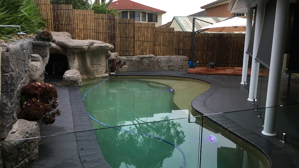 Glenmore Park Pool Service | 12 Gemalong Pl, Glenmore Park NSW 2745, Australia | Phone: 0407 250 842