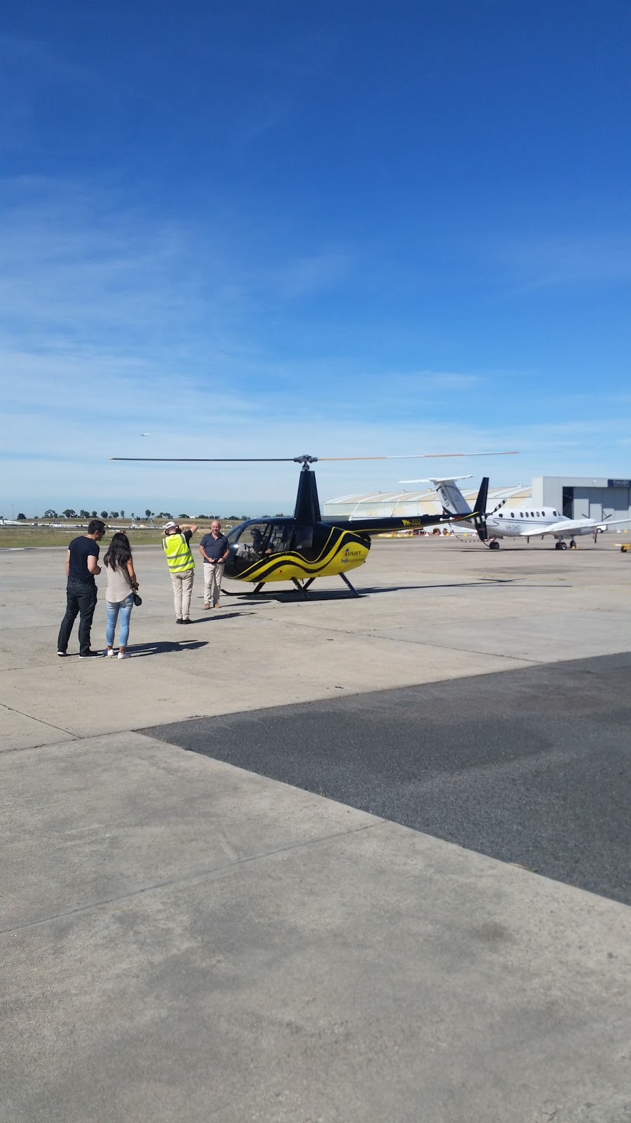 Heli Experiences | Hangar, 81/30 Bristol St, Essendon Fields VIC 3041, Australia | Phone: 1300 550 131