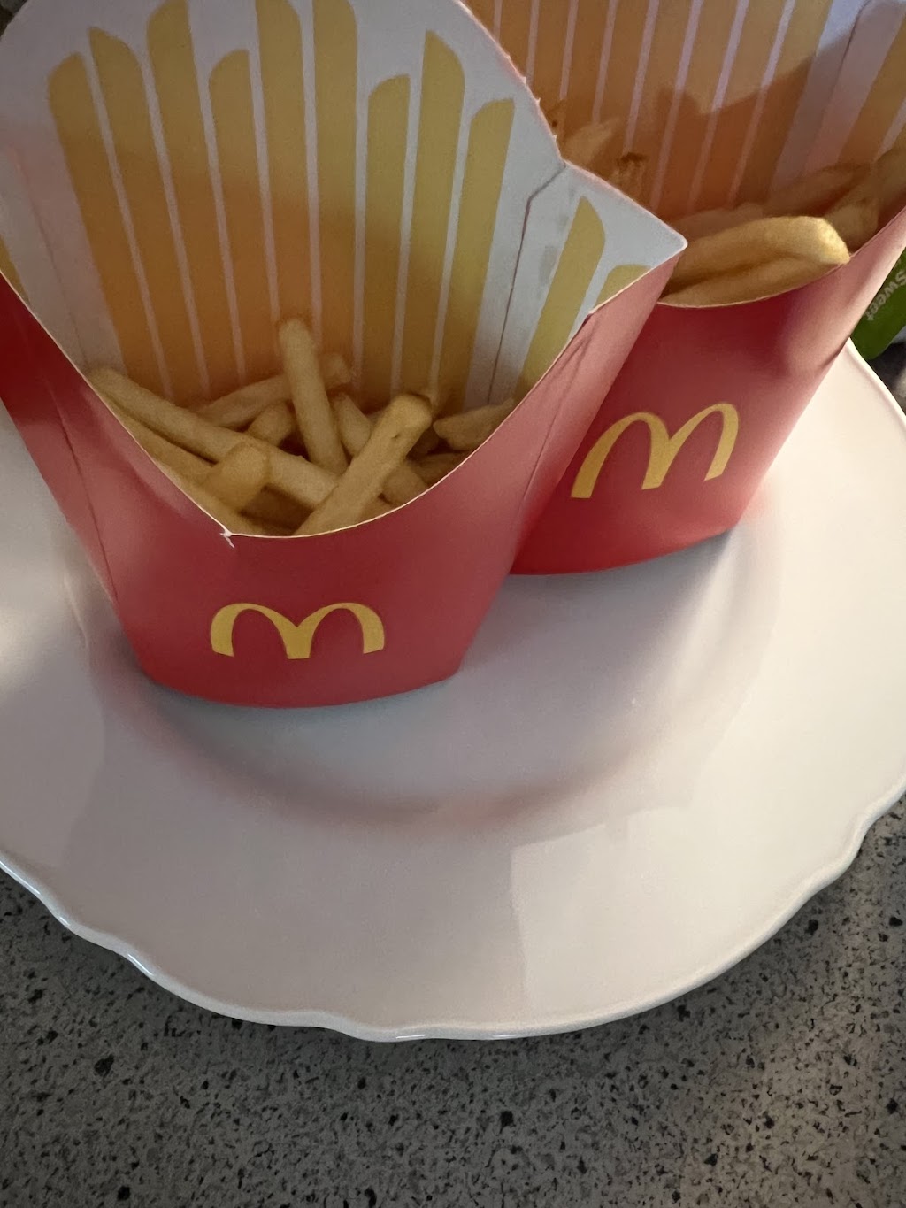 McDonalds Rothwell | 188 Morris Rd, Rothwell QLD 4022, Australia | Phone: (07) 3897 8600