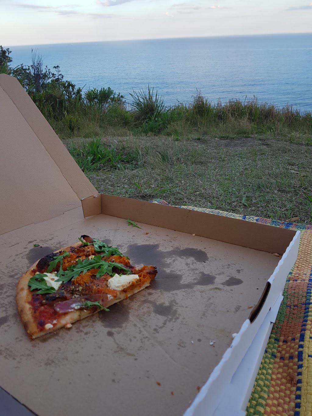 The Angry Pigeon Pizzeria | meal takeaway | Shop 1/105 Bateau Bay Rd, Bateau Bay NSW 2261, Australia | 0243320090 OR +61 2 4332 0090