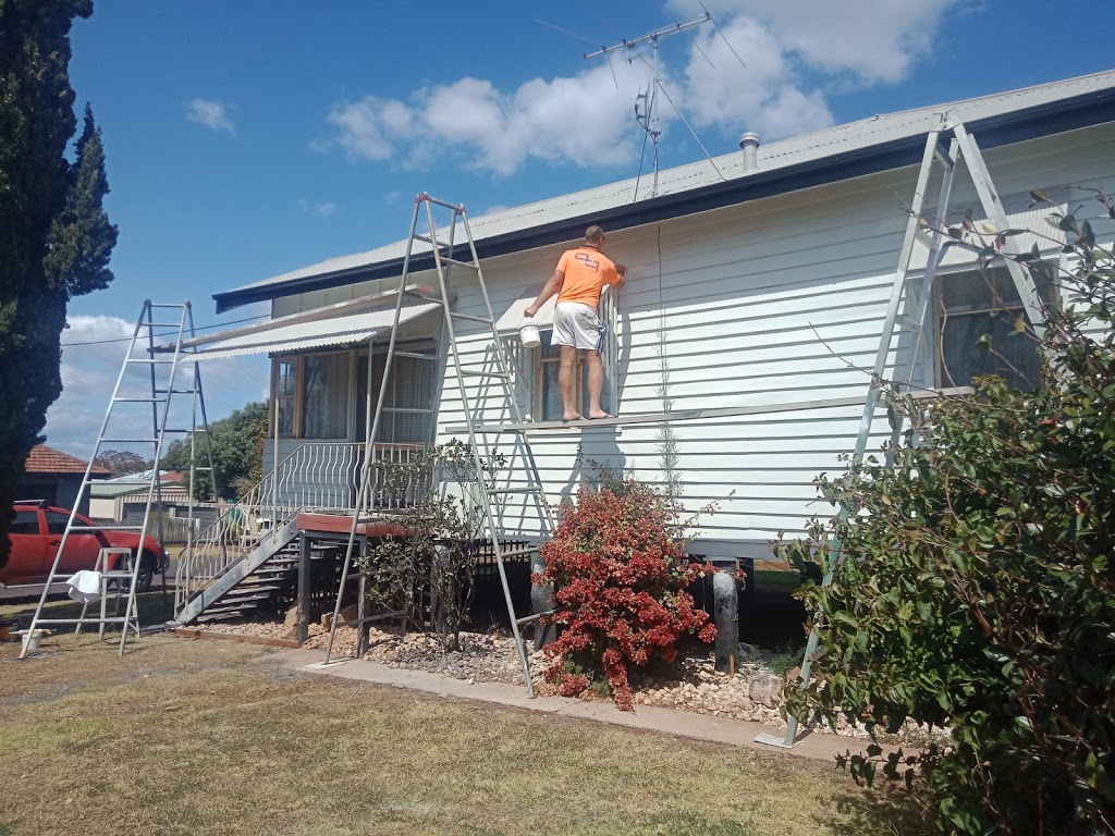 Pawel Machalek painting services | 24 Skyline Dr, Withcott QLD 4352, Australia | Phone: 0432 559 201