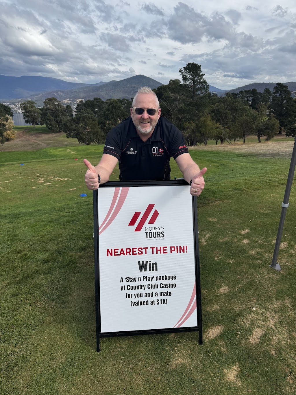 Moreys Tours | 49 Walana St, Geilston Bay TAS 7015, Australia | Phone: 1800 667 397