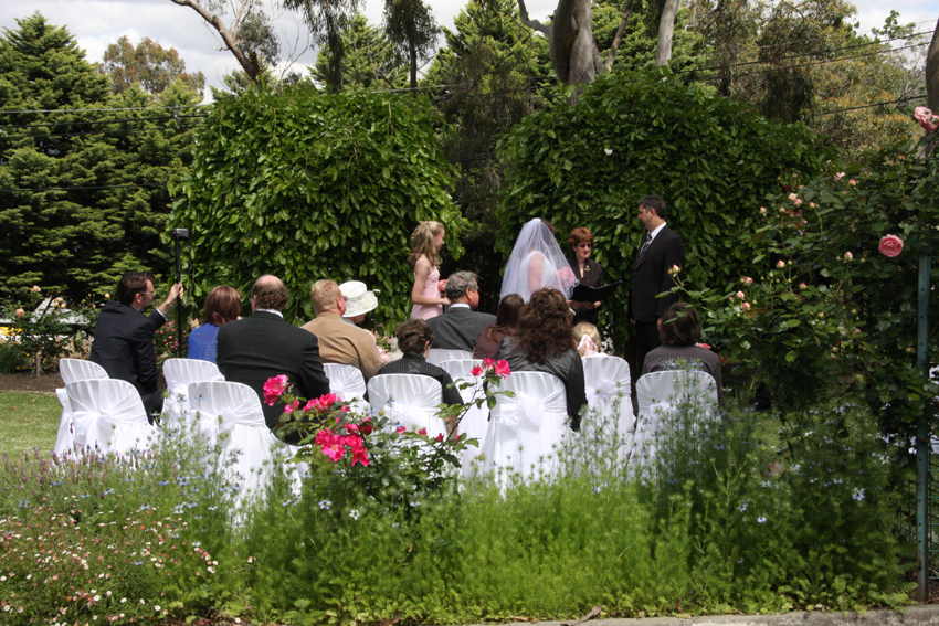Perth Wedding Celebrants | 14b Coongan Ave, Greenmount WA 6056, Australia | Phone: 0416 457 851