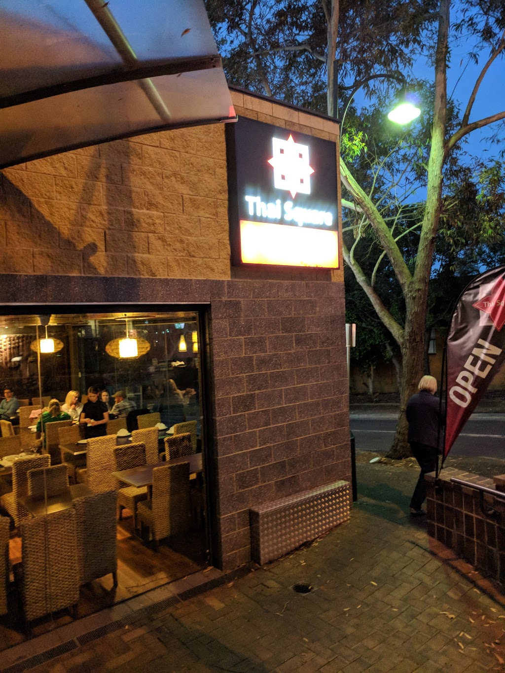 Thai Square | restaurant | 3/109 Macquarie Rd, Springwood NSW 2777, Australia | 0247518899 OR +61 2 4751 8899