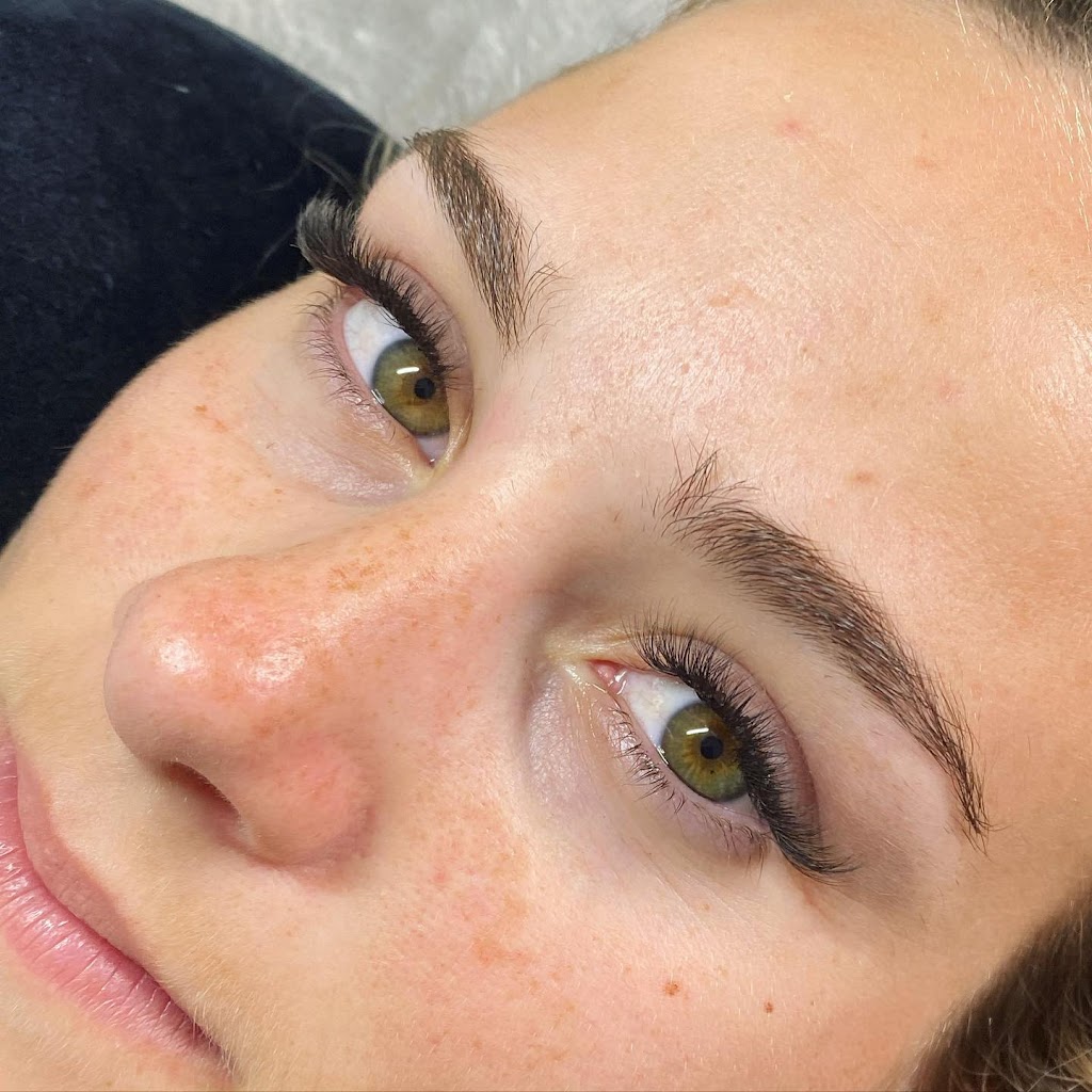 Beauty Moments - Lash Extensions & Lifts | 47 Serengeti Cct, Silverdale NSW 2752, Australia | Phone: 0413 477 866