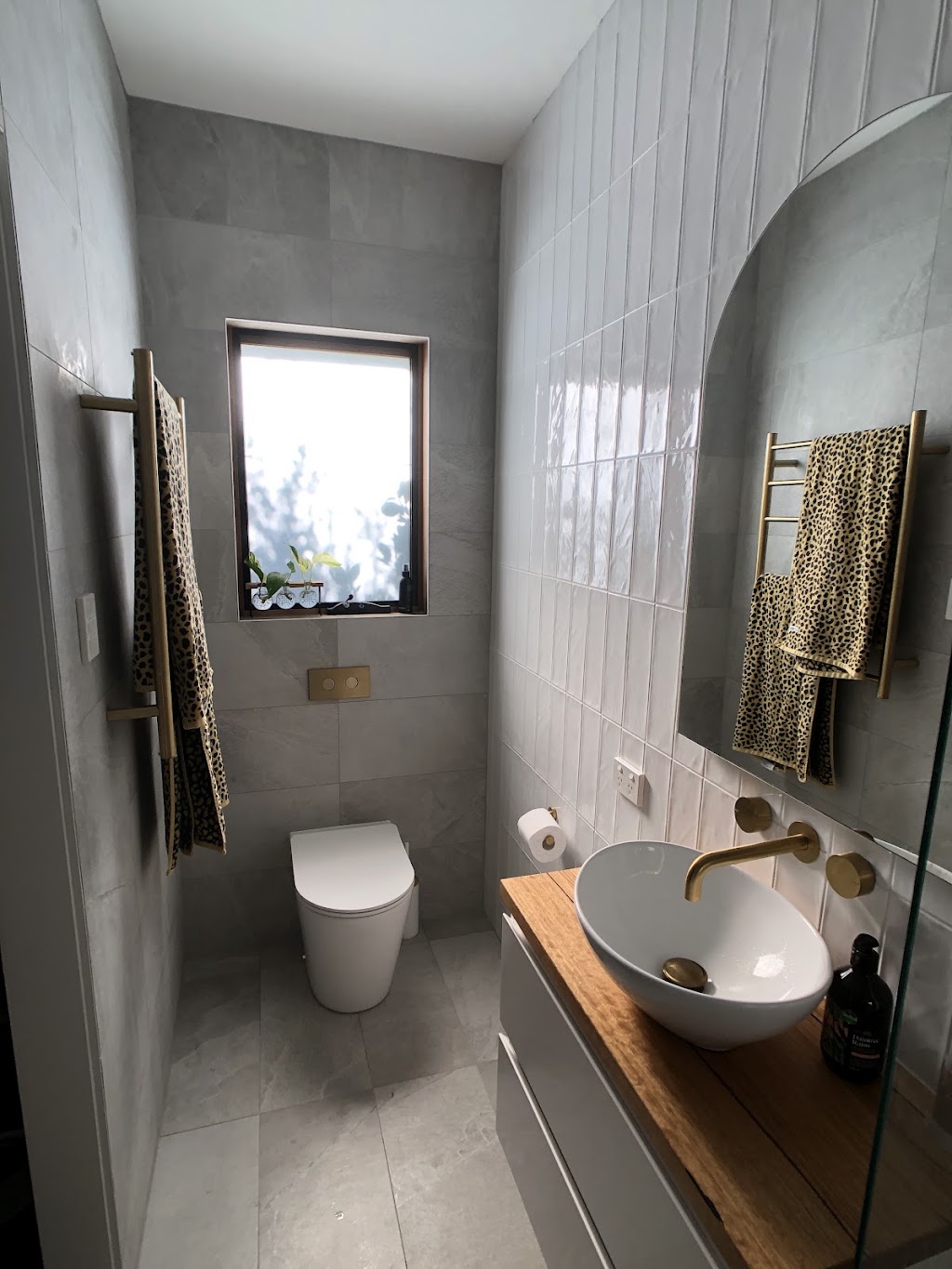 Mountainside Builders | 523 Basin-Olinda Rd, Olinda VIC 3788, Australia | Phone: 0412 946 022