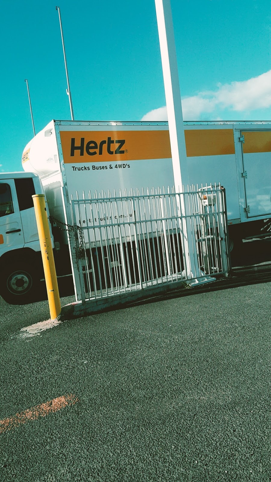 Hertz Car Rental Wollongong | car rental | 173 Princes Hwy, Unanderra NSW 2526, Australia | 0242716925 OR +61 2 4271 6925