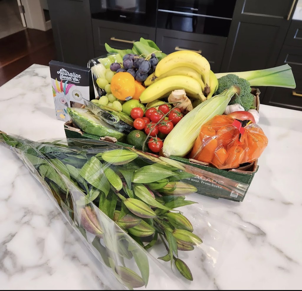 The Village Grocer Store & Farm Gate Market | 36 Tarata Rd, Guanaba QLD 4210, Australia | Phone: 0438 773 937