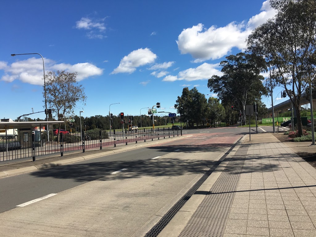 Riley T-Way Parking | parking | Samantha Riley Dr, Kellyville NSW 2155, Australia