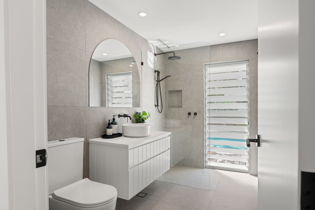 Pacific Built | 62 Corkwood Cres, Suffolk Park NSW 2481, Australia | Phone: 0422 655 129