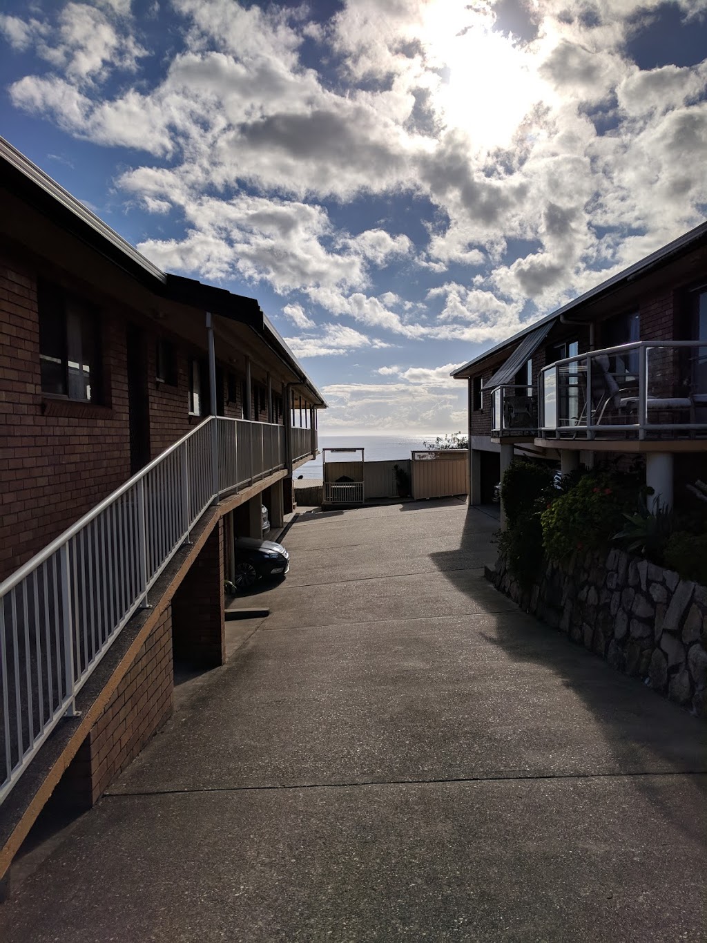 Waratah Motel & Holiday Units | 36 Waratah St, Scotts Head NSW 2447, Australia | Phone: (02) 6569 8228