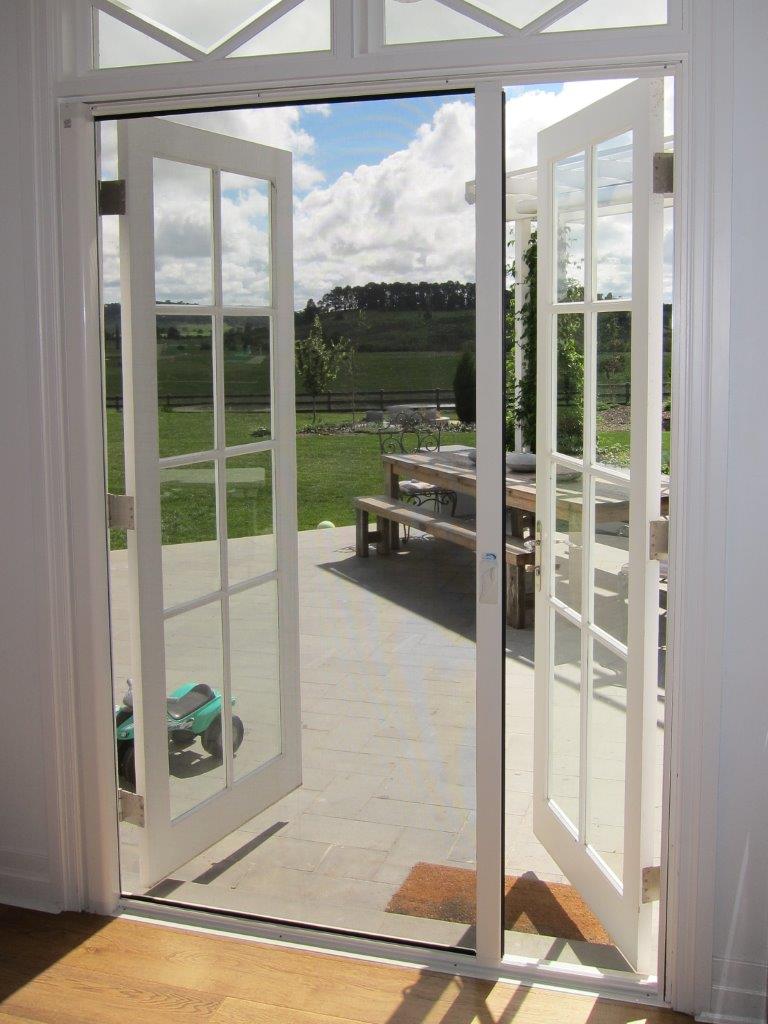 Freedom Retractable Screens | store | 13 Blue Rock Dr, Luscombe QLD 4207, Australia | 1300727336 OR +61 1300 727 336
