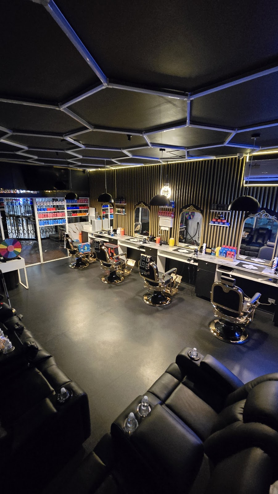 Royal Hair | 8/450 The Esplanade, Warners Bay NSW 2282, Australia | Phone: (02) 4009 1719
