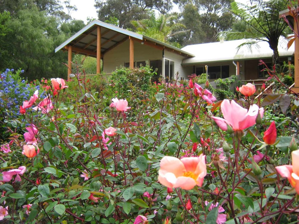 Lakeside Garden Retreat | lodging | LOT 69 Plackett Dr, Pemberton WA 6260, Australia | 0897760993 OR +61 8 9776 0993