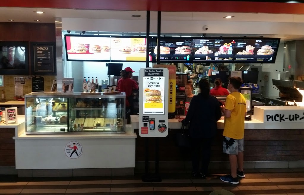 McDonalds Tweed Heads South | meal takeaway | Cnr Minjungbal Drive &, Parry St, Tweed Heads South NSW 2486, Australia | 0755239488 OR +61 7 5523 9488
