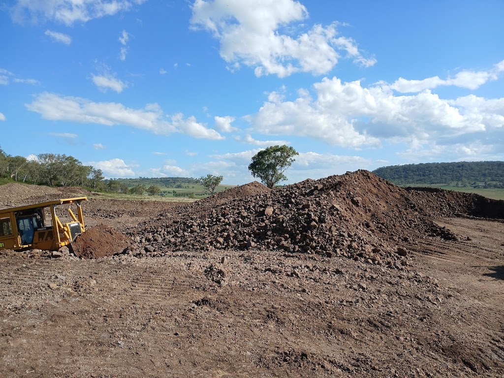 Strasser Earthmoving | 44 Taylor St, Oakey QLD 4401, Australia | Phone: 0423 281 897