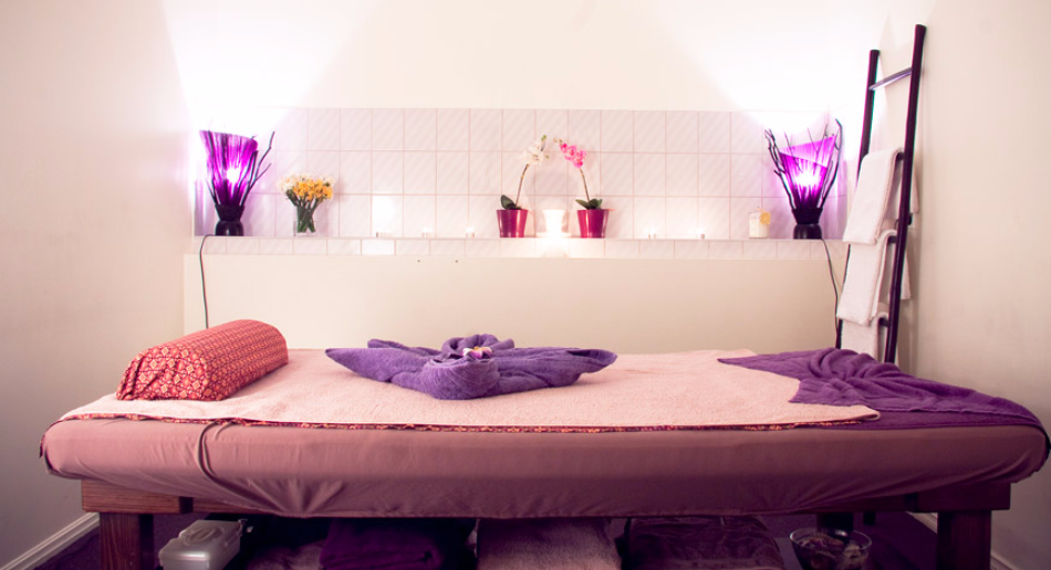 Sriri Traditional Thai Massage | Shop 1/53 Cherry St, Werribee VIC 3030, Australia | Phone: (03) 8742 6347