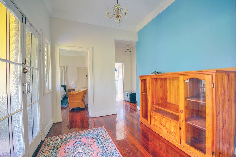 Melville House Holiday Cottage 4 | 144 Ballina Rd, Girards Hill NSW 2480, Australia | Phone: (02) 6621 5778