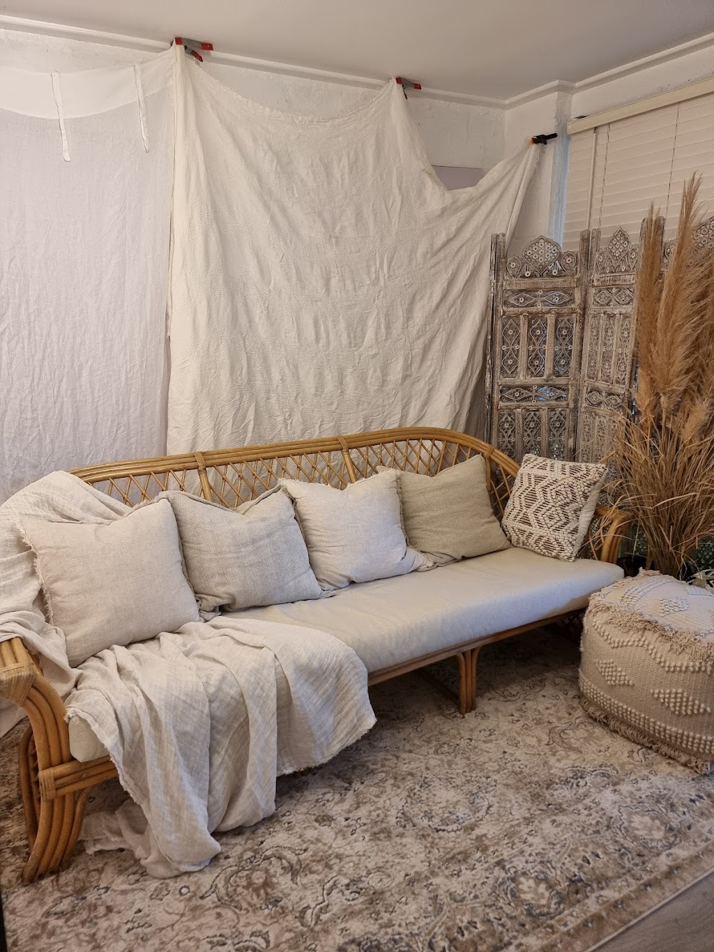 Wonderlust Studios | 8 Kipling Dr, Bateau Bay NSW 2261, Australia | Phone: 0455 440 266