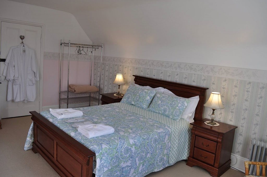 Roslyn House Bed and Breakfast | lodging | 233 Uxbridge Rd, Bushy Park TAS 7140, Australia | 0362861287 OR +61 3 6286 1287