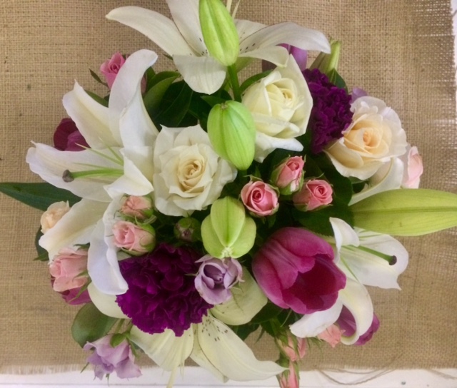 Tarees Daralea Florist & Garden Shop | florist | 42 Chatham Ave, Taree NSW 2430, Australia | 0265521382 OR +61 2 6552 1382