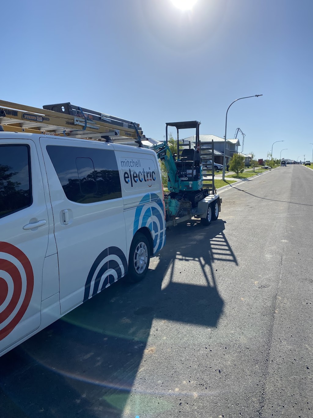 Mitchell Electric - Electrician Newcastle 24/7 Emergency Repairs | 35 Apple St, Fern Bay NSW 2295, Australia | Phone: 0447 651 861