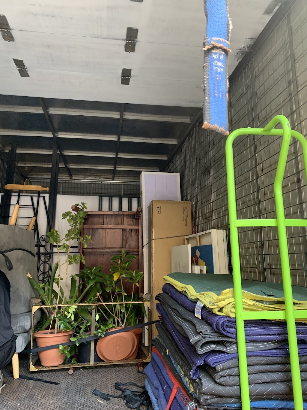 Infinity Movers | 29 Halloran St, Lilyfield NSW 2040, Australia | Phone: 0415 203 190
