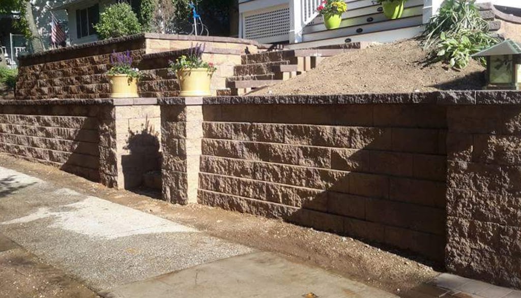 Fletcher’s Retaining Walls | 10 Burnside Rd, Strathalbyn SA 5255, Australia | Phone: 0412 474 455