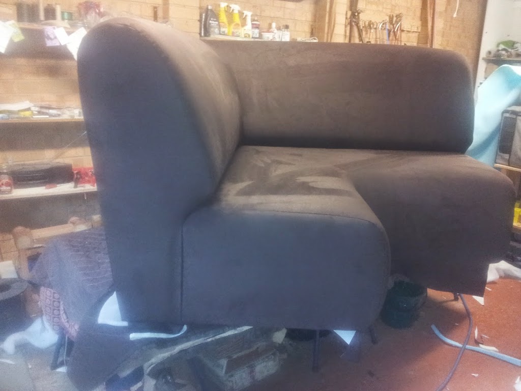 Marinos Upholstery | 44 Vicki St, Forest Hill VIC 3131, Australia | Phone: 0422 190 387