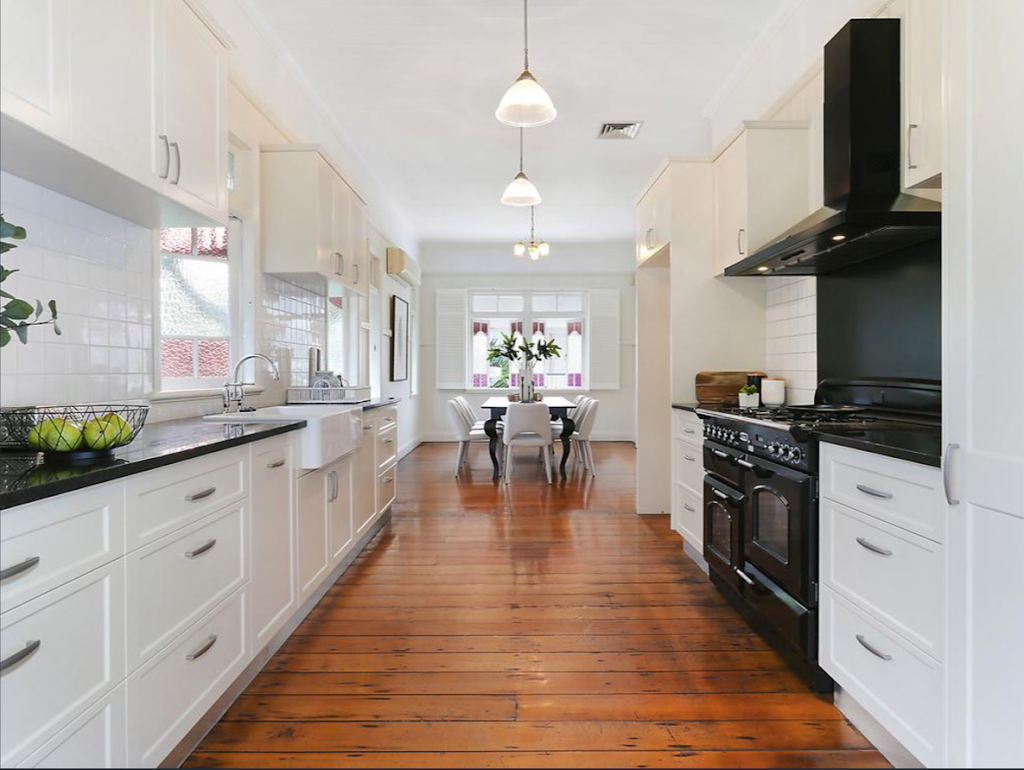 Jacaranda Kitchens | 5/23 Huntington St, Clontarf QLD 4019, Australia | Phone: (07) 3283 4616