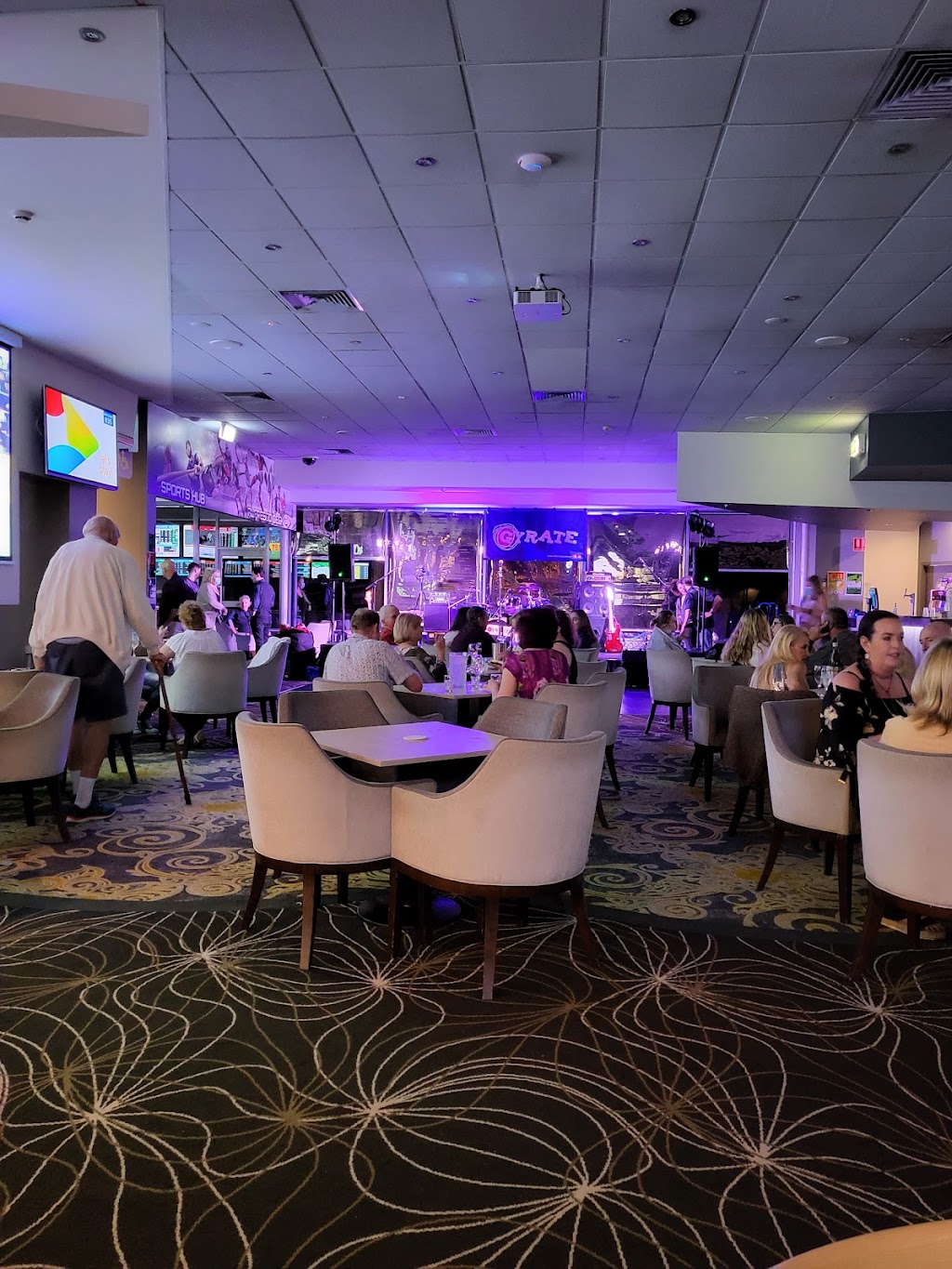 Erina Leagues Club | 18 Ilya Ave, Erina NSW 2250, Australia | Phone: (02) 4365 2233