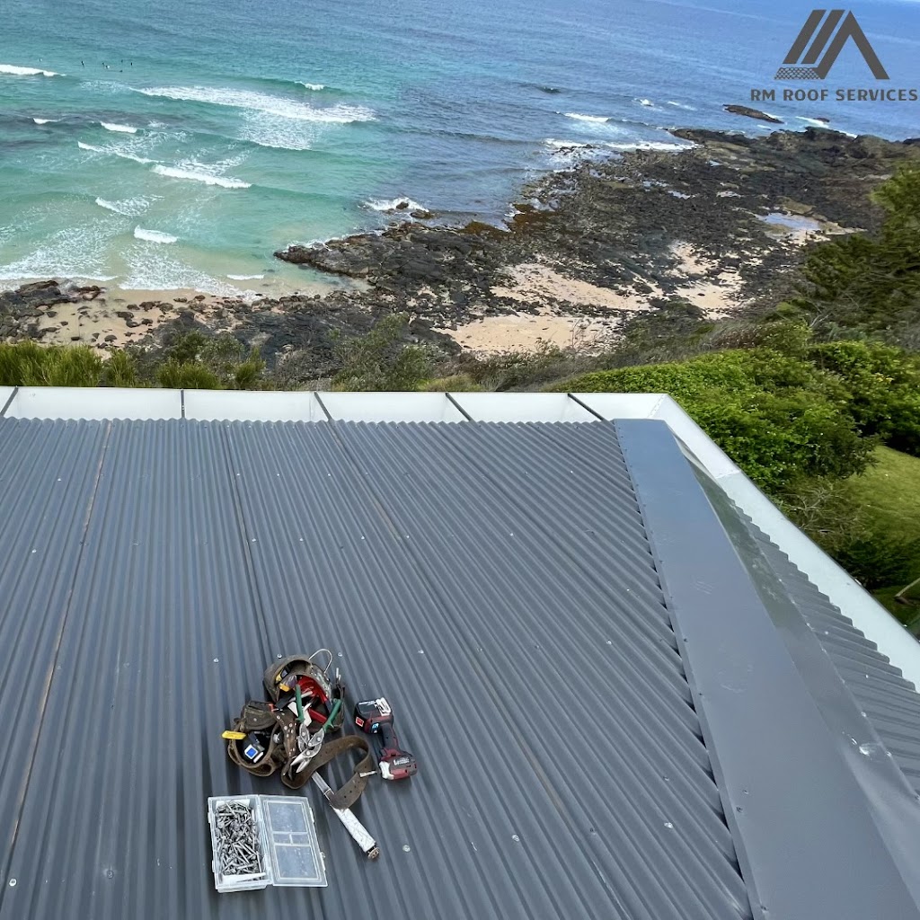 Rm roof services | roofing contractor | 4 Amber Pl, Bomaderry NSW 2541, Australia | 0423558755 OR +61 423 558 755
