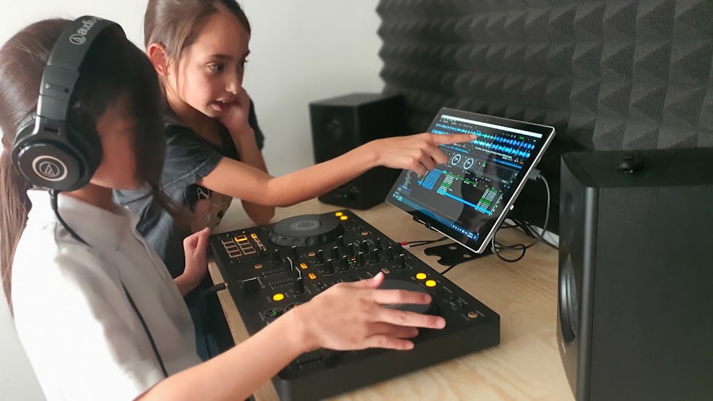 JNR Mixx Masters | kids DJ school | 81 Robey Ave, Middleton Grange NSW 2171, Australia | Phone: 0434 286 122