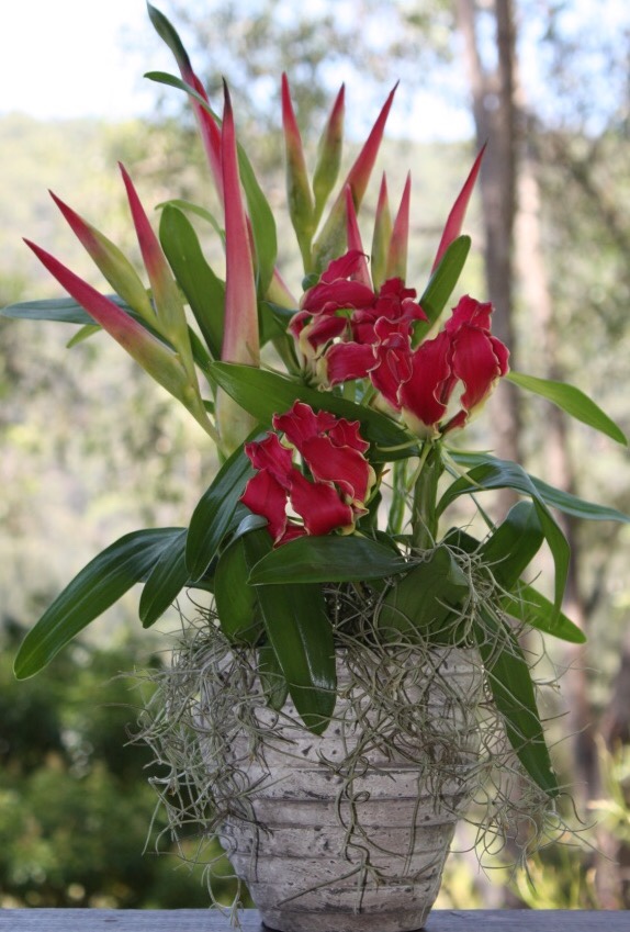 Academy of Floral Art | florist | 72 Singleton Rd, Wisemans Ferry NSW 2775, Australia | 0296539651 OR +61 2 9653 9651