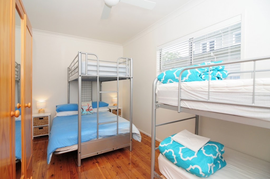 Jervis Bay Boat House | lodging | 4 Coulon St, Woollamia NSW 2540, Australia | 0244415046 OR +61 2 4441 5046