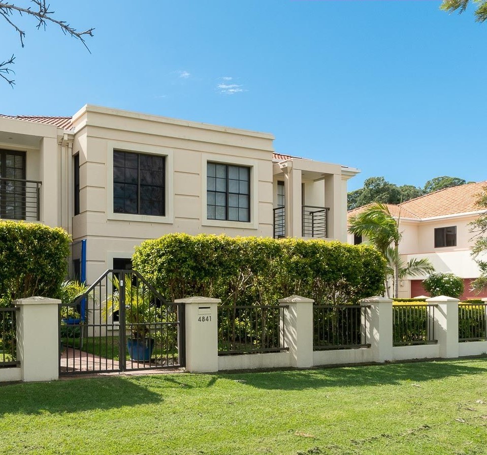 Pat Edwards- Real Estate | real estate agency | 10 Santa Barbara Rd, Hope Island QLD 4212, Australia | 0403124212 OR +61 403 124 212