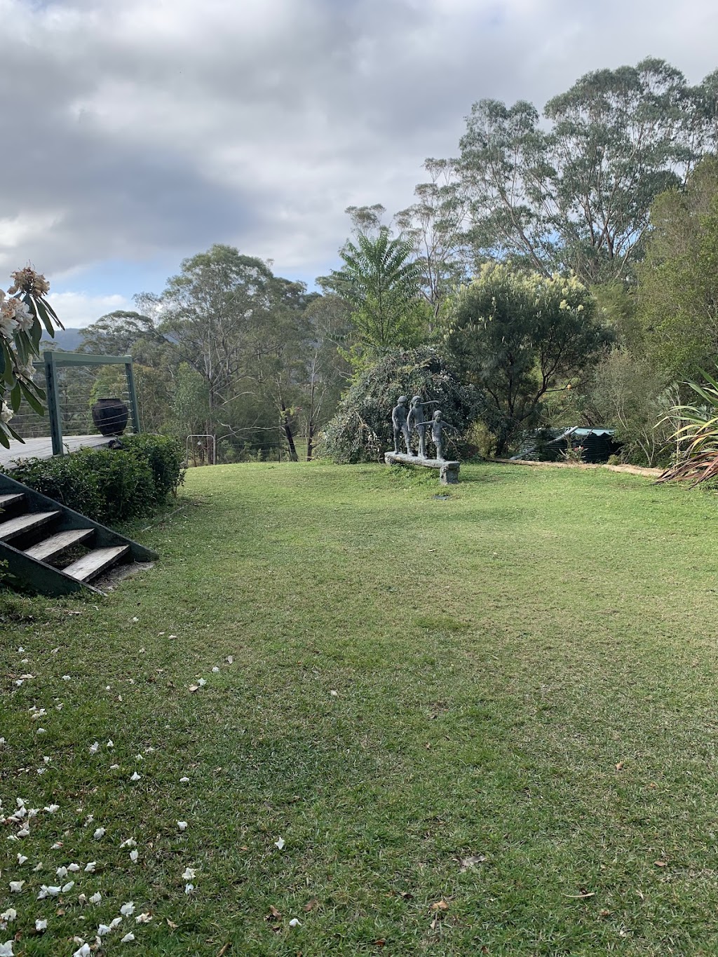 Grandma’s Cottage | 240 Wattamolla Rd, Woodhill NSW 2535, Australia | Phone: 0431 555 577