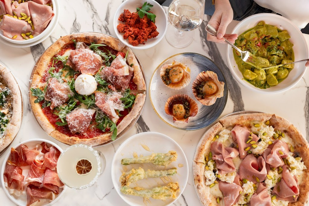 Bar La Riva | 211 Ocean St, Narrabeen NSW 2101, Australia | Phone: (02) 9999 3468