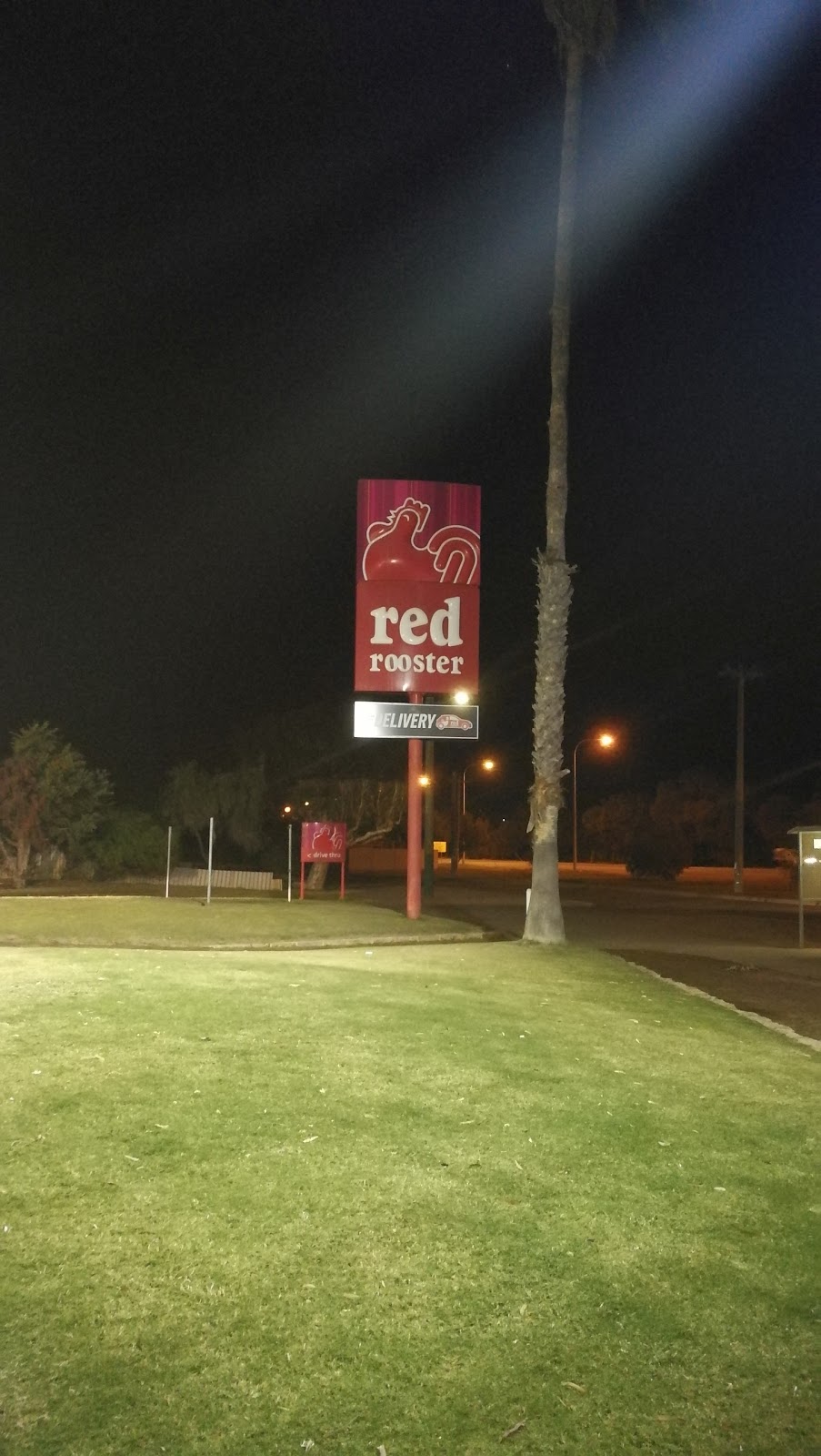 Red Rooster | restaurant | Green St &, Lawley St, Geraldton WA 6530, Australia | 0899231014 OR +61 8 9923 1014