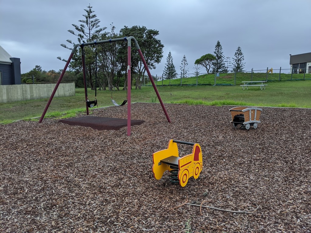 Flowers Drive Park Playground |  | 6 Northwood Rd, Catherine Hill Bay NSW 2281, Australia | 0249210333 OR +61 2 4921 0333