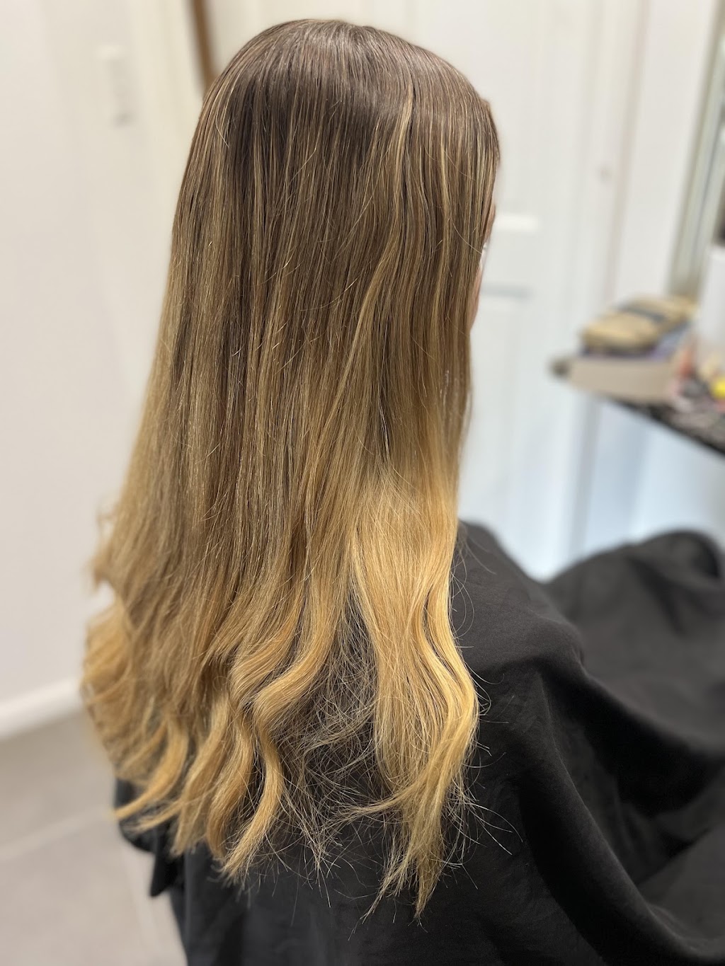 Jacquis Hairdressing | Adler Court, Currumbin Waters QLD 4223, Australia | Phone: 0403 485 149