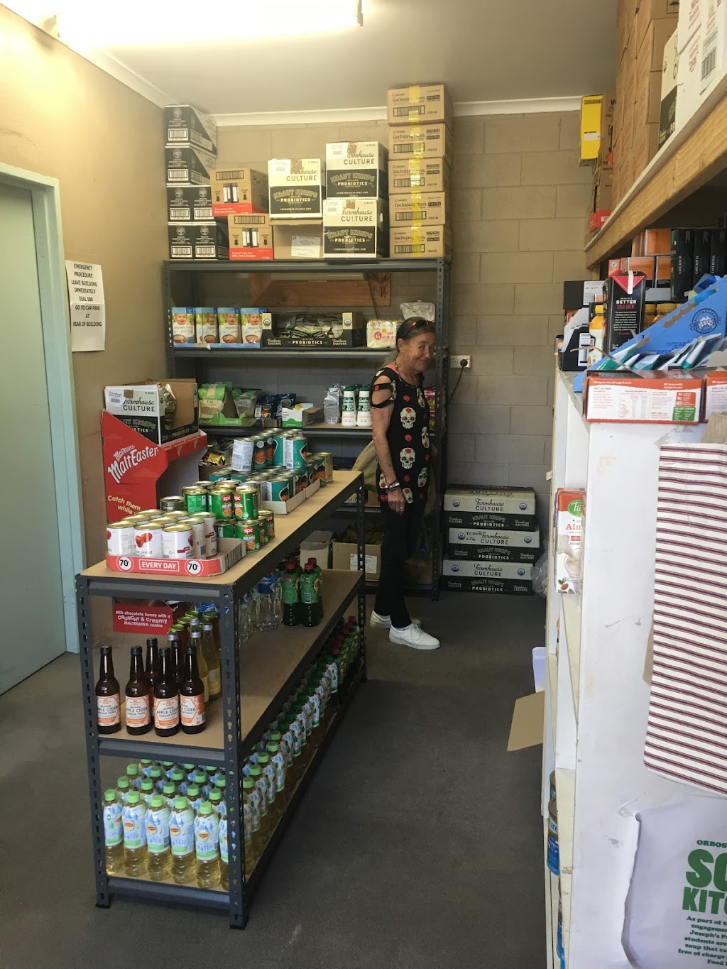 Orbost Food Pantry and Cafe |  | 144 Nicholson St, Orbost VIC 3888, Australia | 0417355930 OR +61 417 355 930