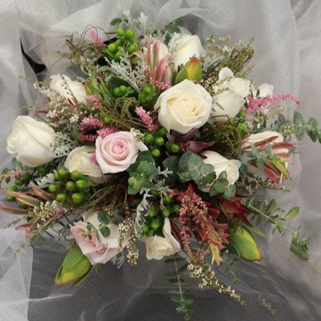A Festival of Flowers Wedding Specialists - Open by appointments | florist | 309 Foxton Drive, cnr Foxton Dve and Rowley Road, Oakford WA 6121, Australia | 0434907691 OR +61 434 907 691