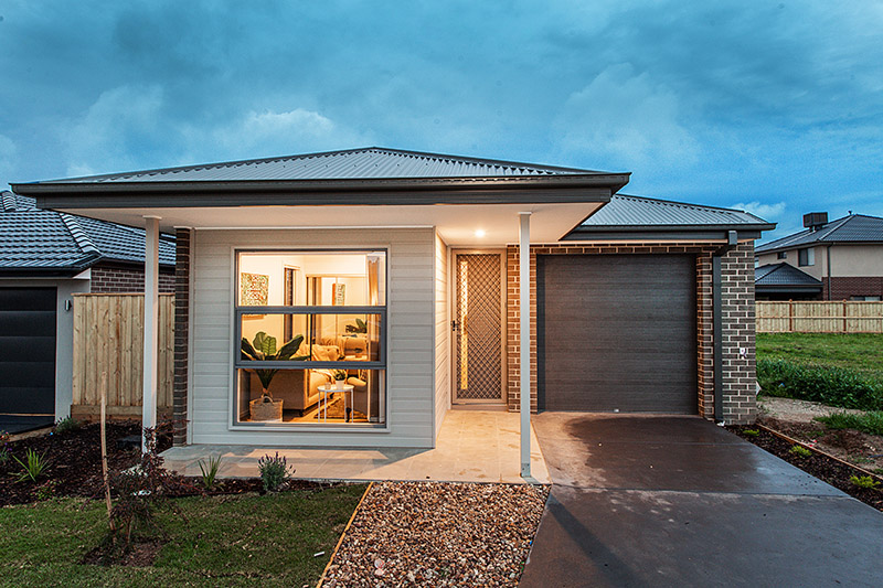MEDON PROPERTY | 90 Mcfees Rd, Dandenong North VIC 3175, Australia | Phone: 0433 577 774