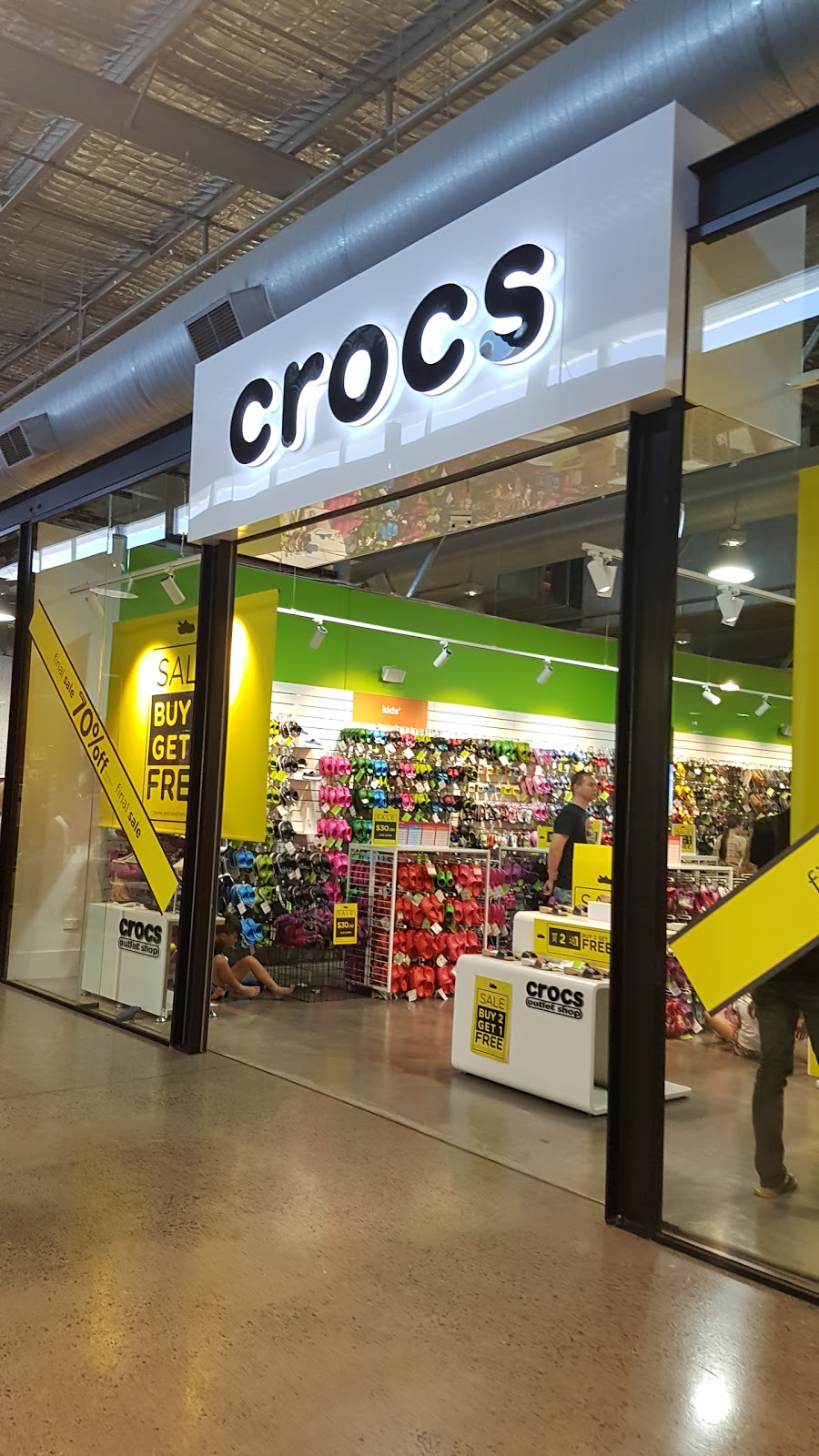 Crocs Brisbane DFO | shoe store | Brisbane Airport QLD 4008, Australia | 0731147225 OR +61 7 3114 7225