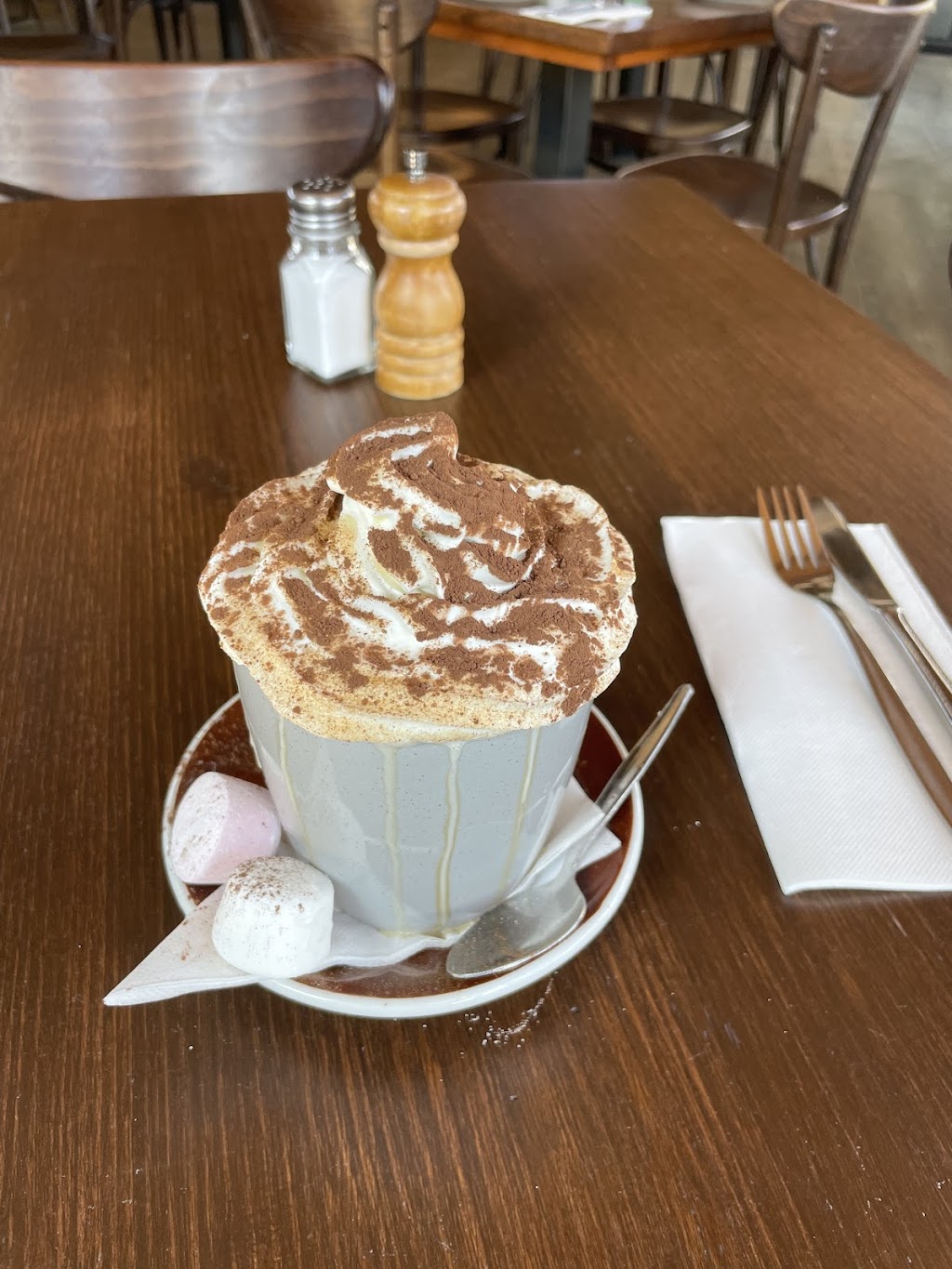 Perrotta’s Italian + Bar (at Lake Crackenback) | 1650 Alpine Way, Crackenback NSW 2627, Australia | Phone: 0408 536 191