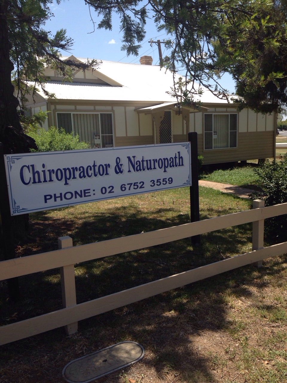 Holder Ian A G & Catherine A | health | 1 Frome St, Moree NSW 2400, Australia | 0267523559 OR +61 2 6752 3559