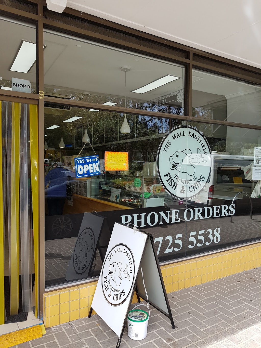 The Mall Eastfield Traditional Fish & Chips | restaurant | 9 The Mall, Croydon South VIC 3136, Australia | 0397255538 OR +61 3 9725 5538